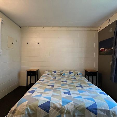 Hostel Around The World Backpackers Christchurch Exterior foto