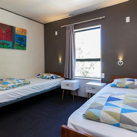 Hostel Around The World Backpackers Christchurch Exterior foto