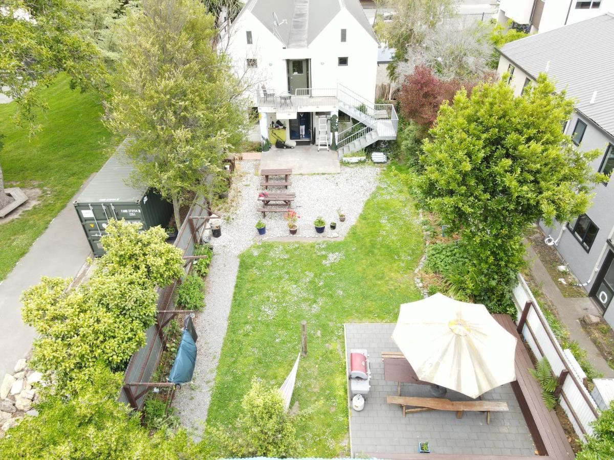 Hostel Around The World Backpackers Christchurch Exterior foto