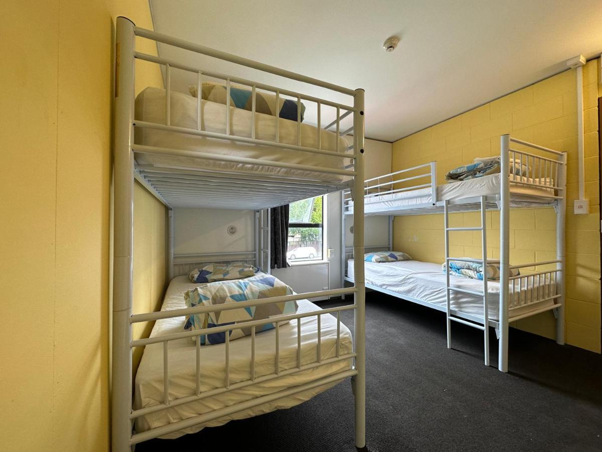 Hostel Around The World Backpackers Christchurch Exterior foto