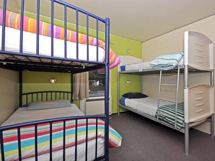 Hostel Around The World Backpackers Christchurch Exterior foto