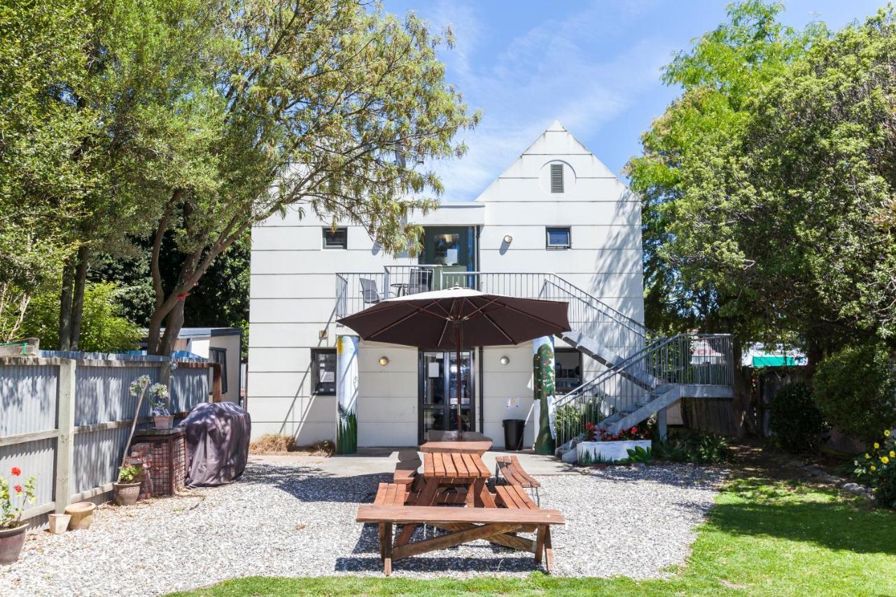 Hostel Around The World Backpackers Christchurch Exterior foto