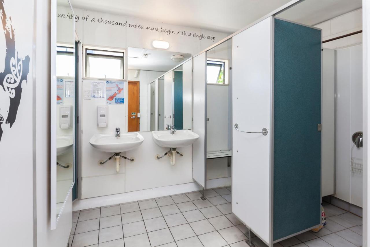 Hostel Around The World Backpackers Christchurch Exterior foto