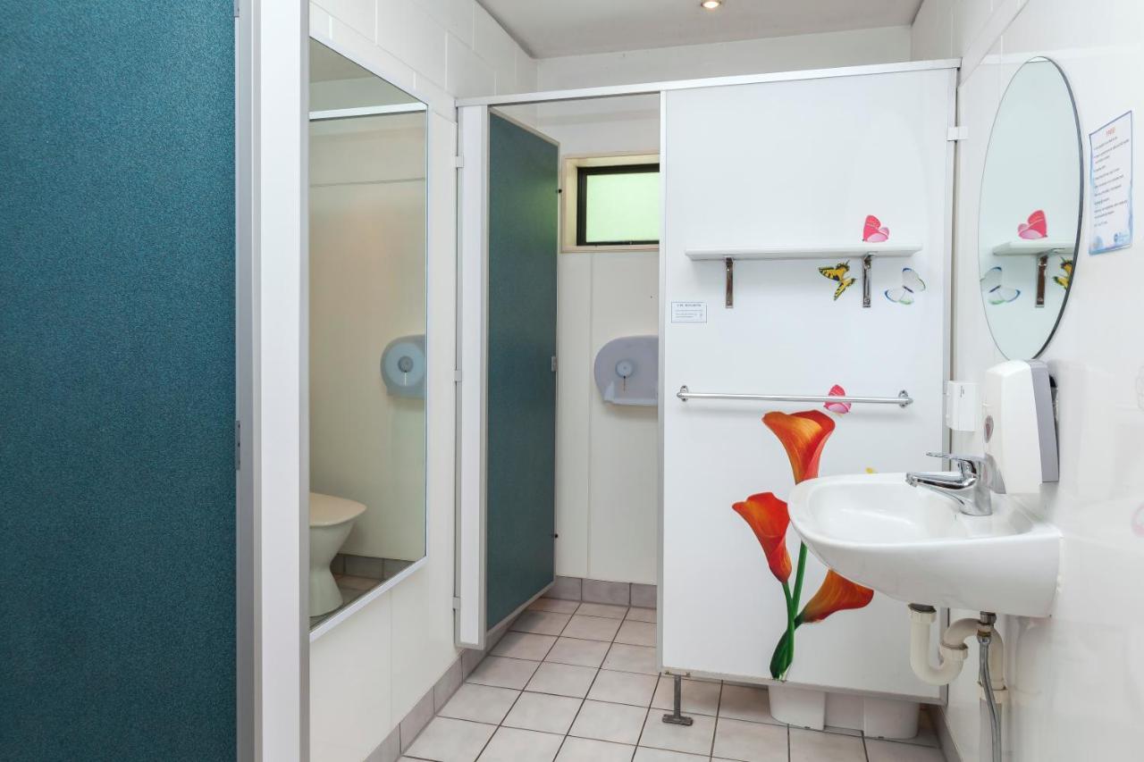 Hostel Around The World Backpackers Christchurch Exterior foto