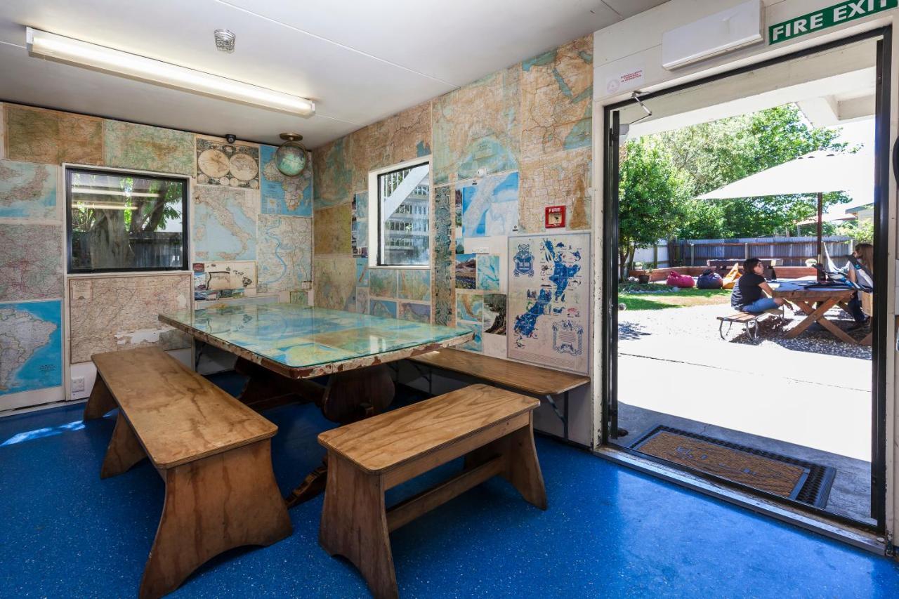 Hostel Around The World Backpackers Christchurch Exterior foto