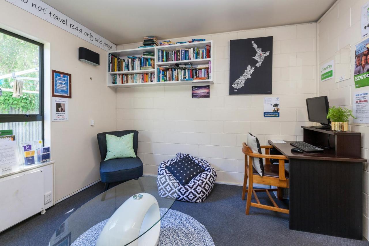 Hostel Around The World Backpackers Christchurch Exterior foto